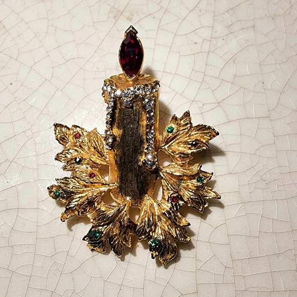 Vintage high designed holiday gold candle  stone flame and winter leaves brooch - Picture 8 of 12